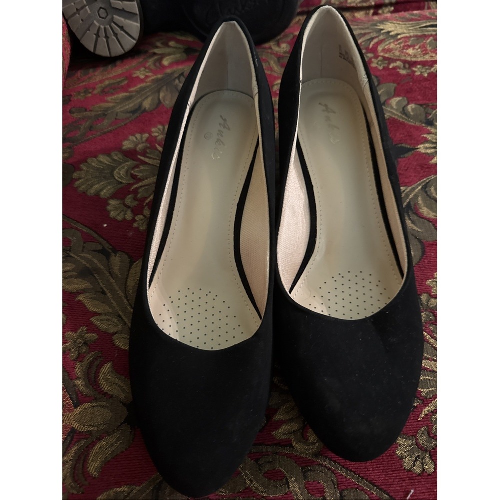 Ankis Wedge Heels Black Women's Size 10  Slip On Round Toe